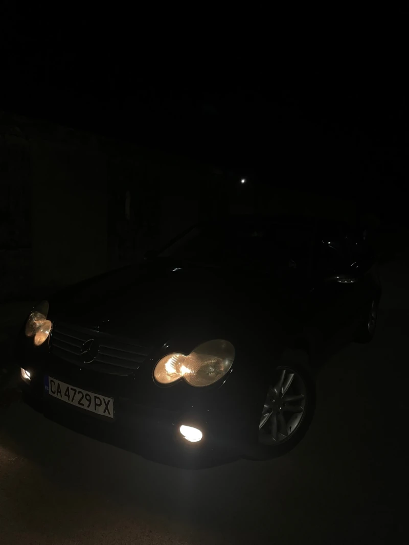 Mercedes-Benz C 200, снимка 11 - Автомобили и джипове - 52486695