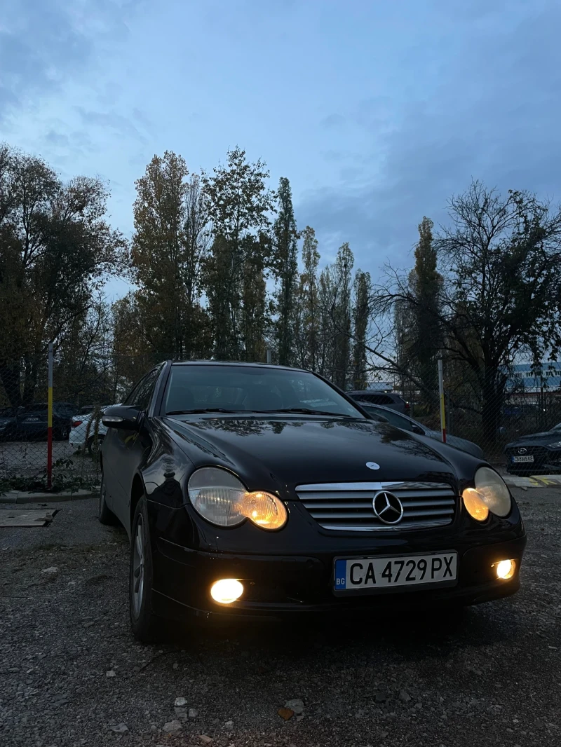 Mercedes-Benz C 200, снимка 13 - Автомобили и джипове - 52486695