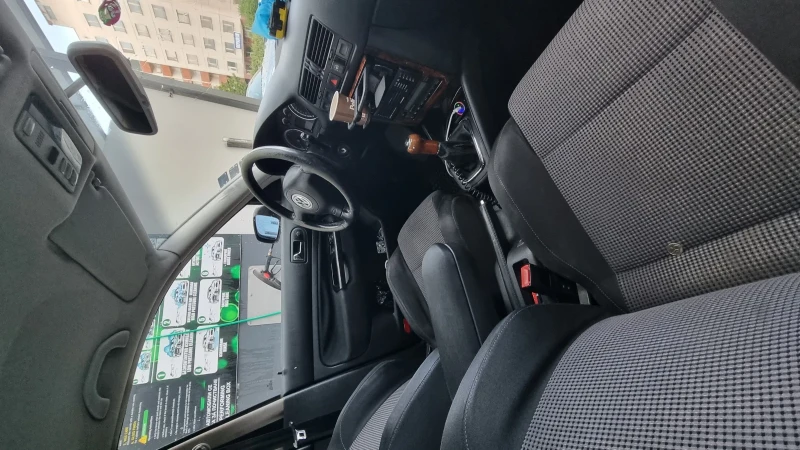 VW Bora 1.8T, снимка 12 - Автомобили и джипове - 52519366