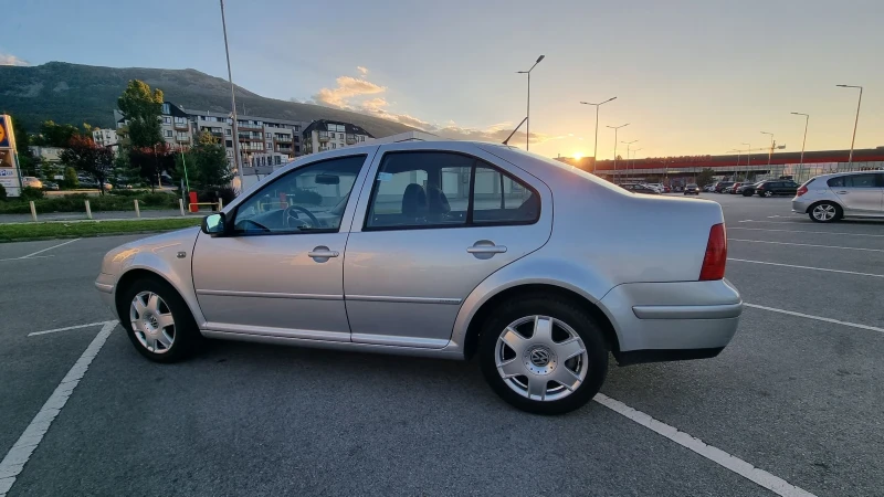 VW Bora 1.8T, снимка 8 - Автомобили и джипове - 52519366