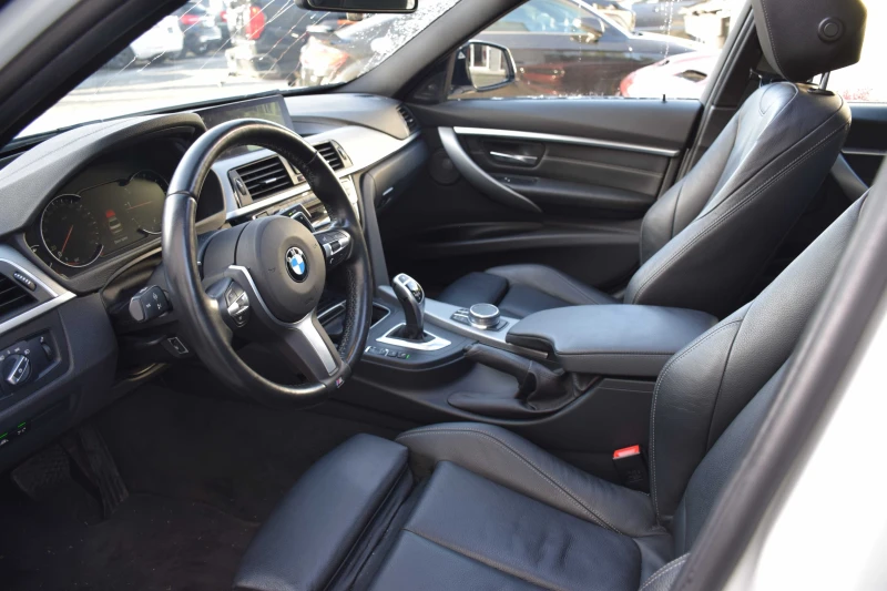 BMW 330 * * CARFAX * * АВТО КРЕДИТ * * , снимка 8 - Автомобили и джипове - 53459501