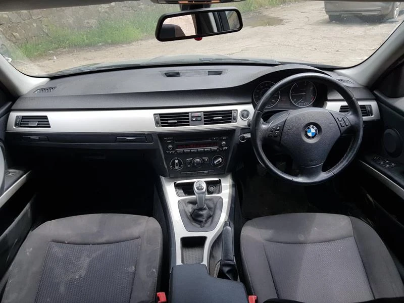 BMW 320 184кс N47 face, снимка 8 - Автомобили и джипове - 29262302