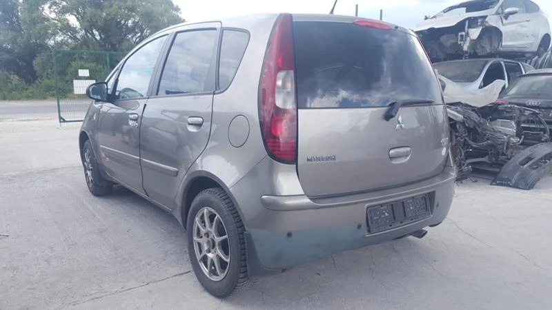 Mitsubishi Colt БЕНЗИН 3Броя - изображение 9