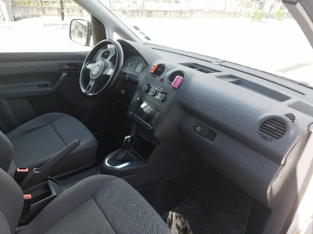 VW Caddy, снимка 7 - Автомобили и джипове - 55780178