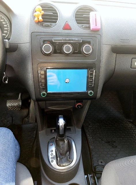 VW Caddy, снимка 10 - Автомобили и джипове - 55780178