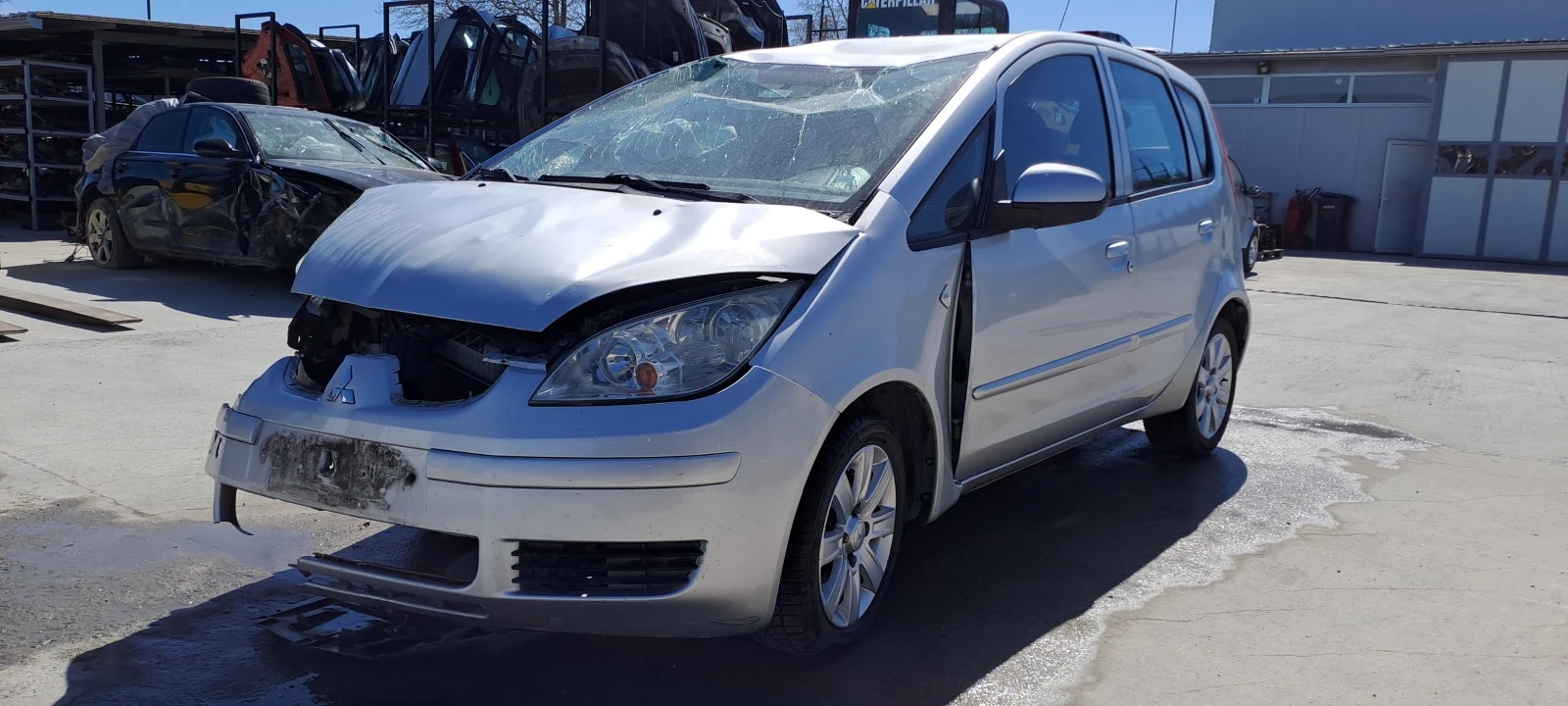 Mitsubishi Colt БЕНЗИН 3Броя | Mobile.bg — изображение 11