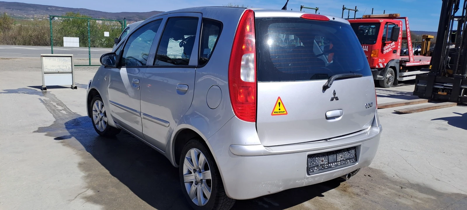 Mitsubishi Colt БЕНЗИН 3Броя | Mobile.bg — изображение 12