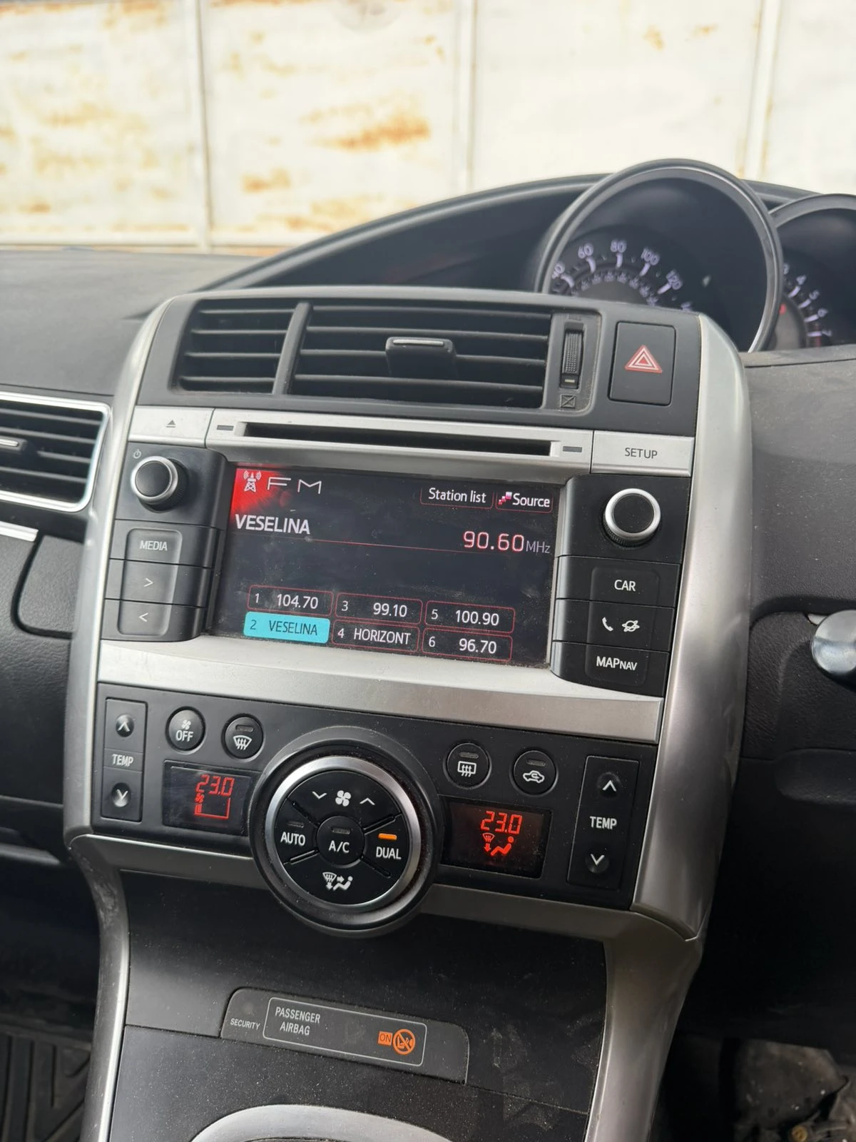 Toyota Verso 1.6 Valvematic 132  �� ����� | Mobile.bg � ����������� 10