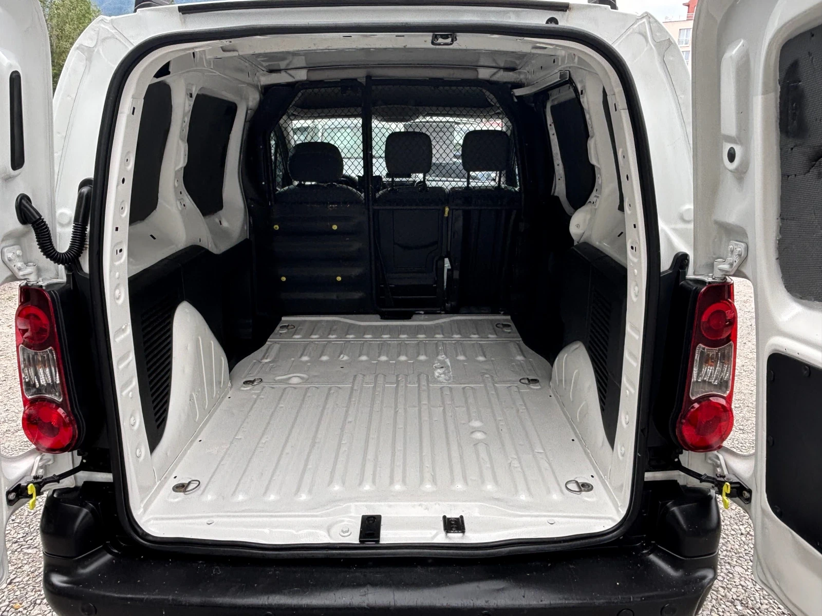Citroen Berlingo 1.6 HDI - изображение 8