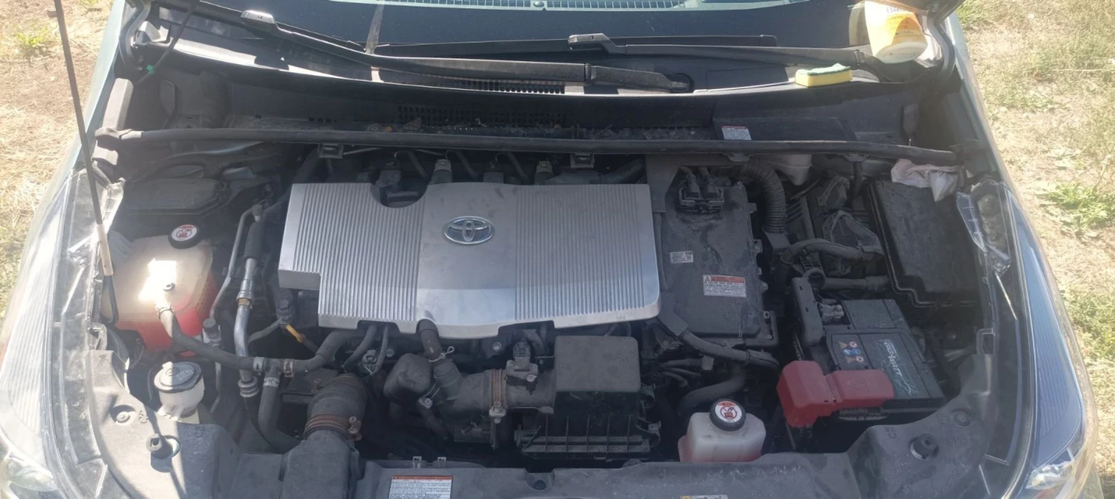 Toyota Prius 1.8i хибрид 4x4 | Mobile.bg — изображение 12
