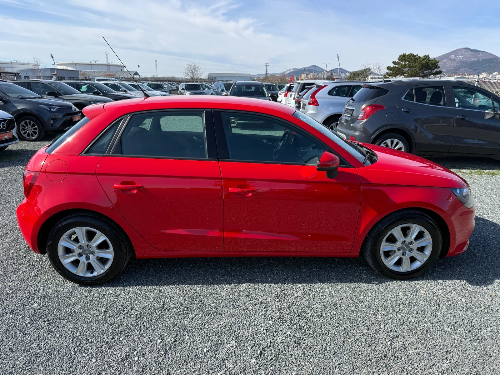 Audi A1 (KATO НОВА), снимка 4 - Автомобили и джипове - 52231024