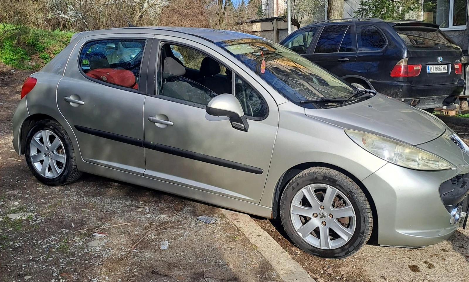 Peugeot 207, снимка 2 - Автомобили и джипове - 53999871
