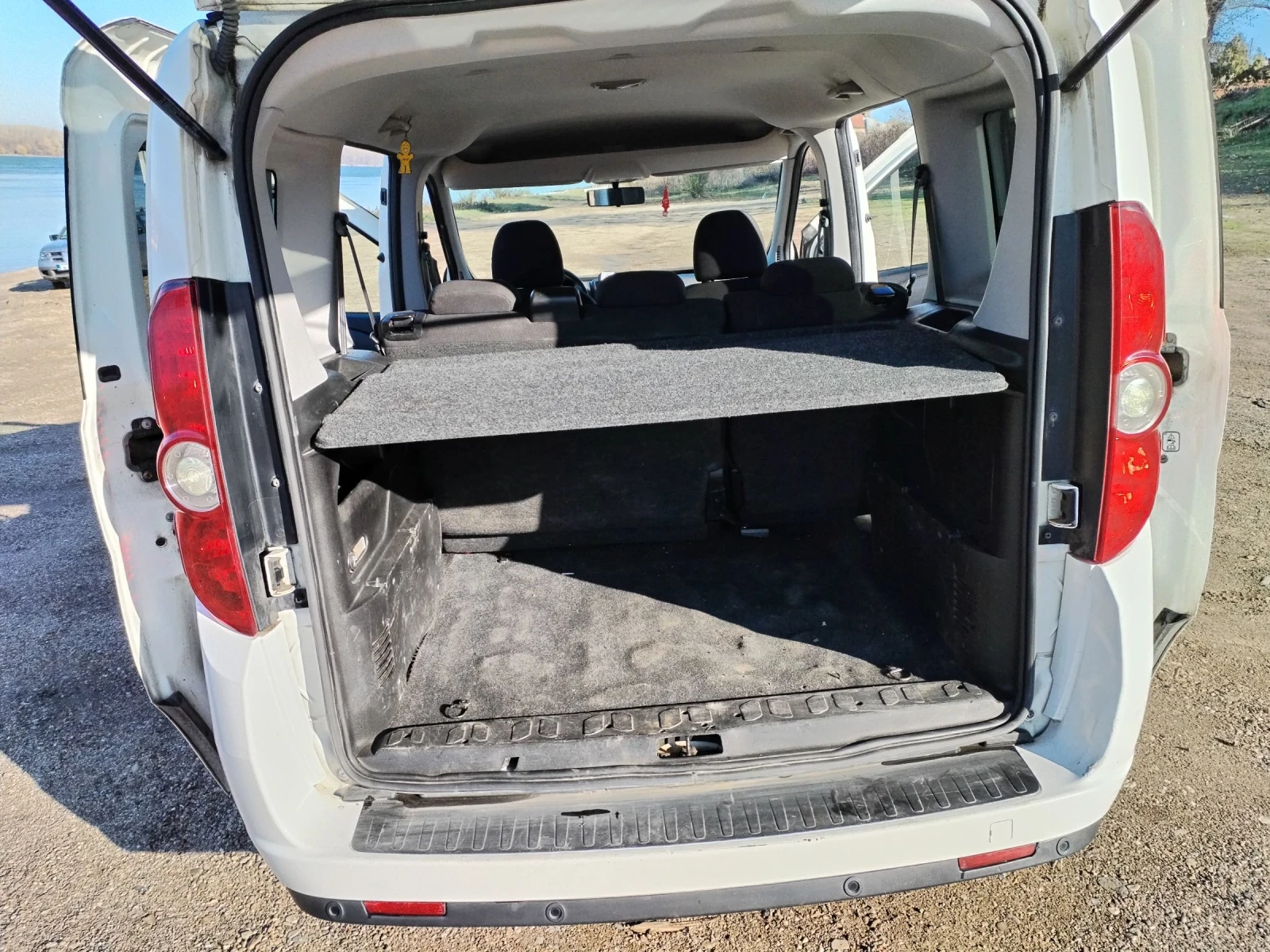 Fiat Doblo 2.0 JTD - изображение 9