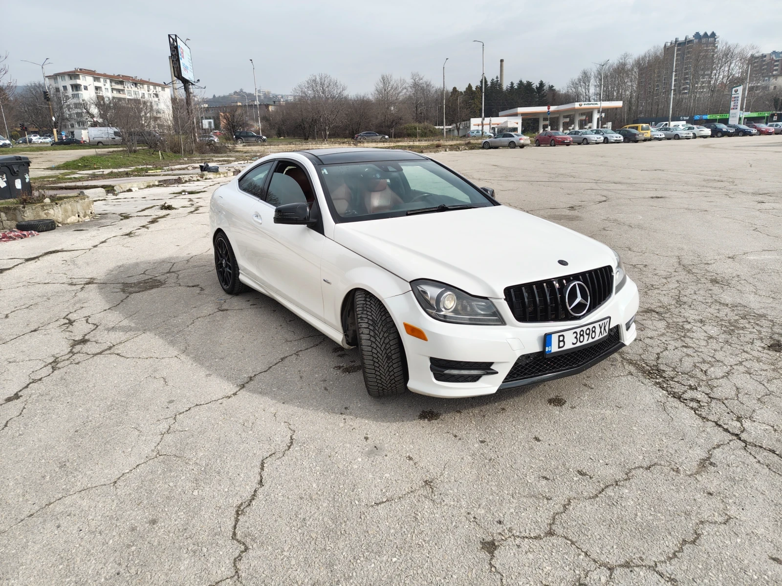 Mercedes-Benz C 350 4-MATIC/Червен интериор - изображение 2