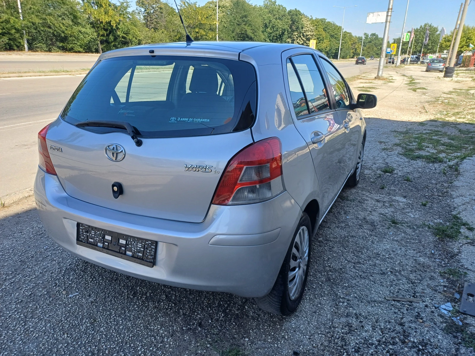 Toyota Yaris  ГАЗ, Климатроник , снимка 5 - Автомобили и джипове - 54378640