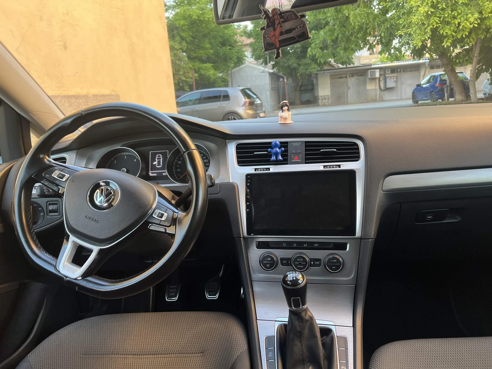 VW Golf 7 1.6 tdi, снимка 8 - Автомобили и джипове - 54875630