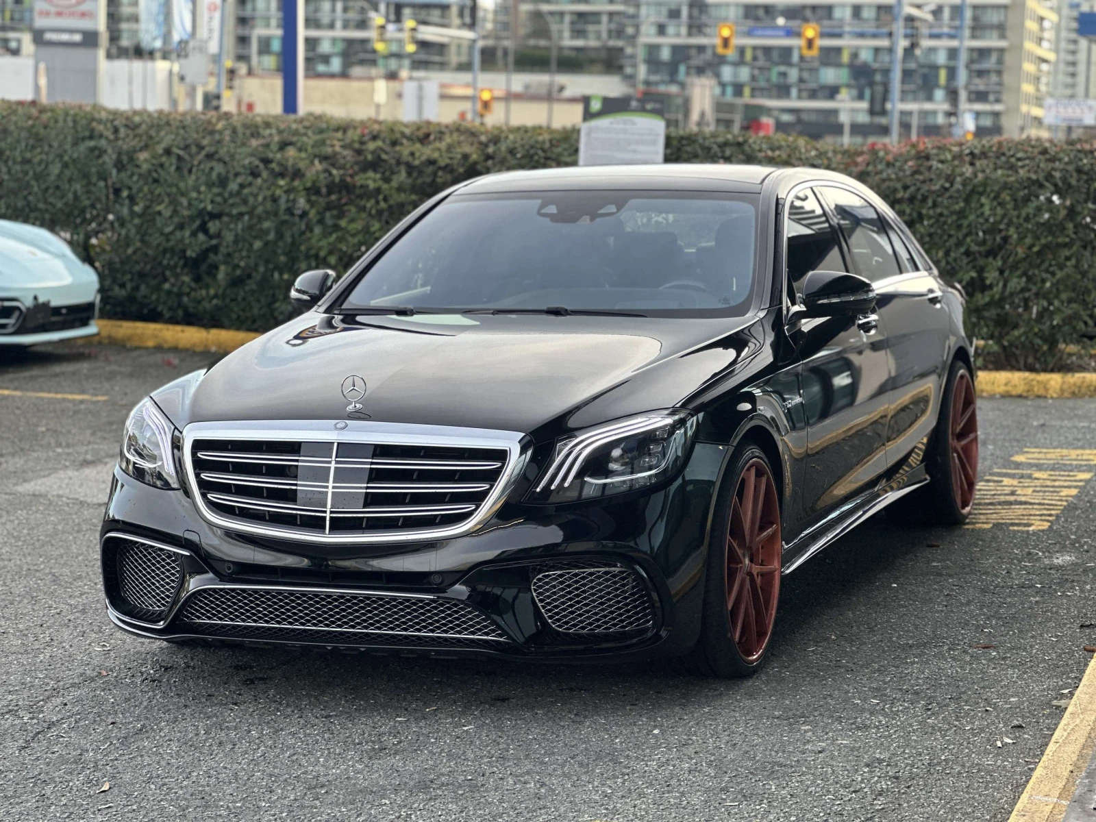 Mercedes-Benz S 65 AMG S65 AMG Bi-Turbo V12 / МАЛКО КМ / ЦЕНА ДО БГ , снимка 3 - Автомобили и джипове - 54986362
