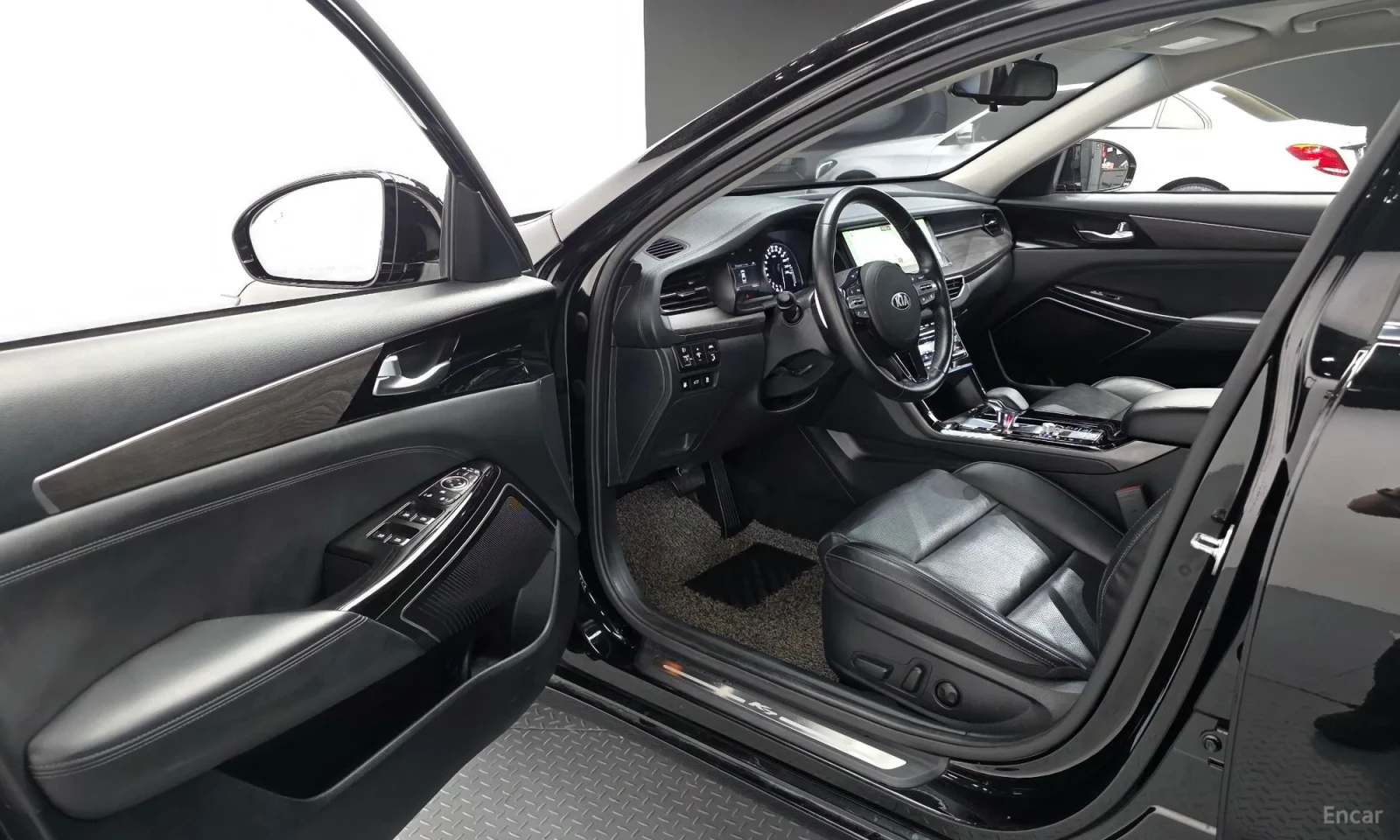 Kia K7, снимка 10 - Автомобили и джипове - 55218387