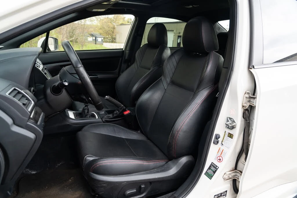 Subaru WRX * Manual* KEYLESS* Camera* ПОДГРЕВ* , снимка 8 - Автомобили и джипове - 55431397