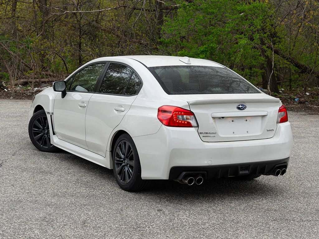 Subaru WRX * Manual* KEYLESS* Camera* ПОДГРЕВ* , снимка 4 - Автомобили и джипове - 55431397