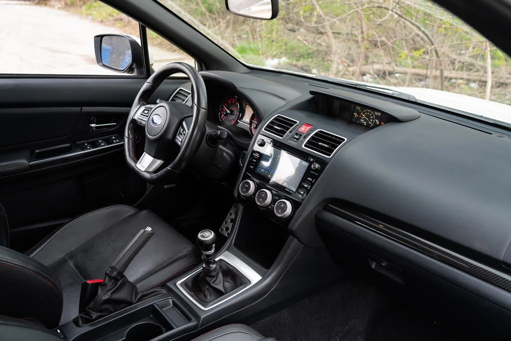Subaru WRX * Manual* KEYLESS* Camera* ПОДГРЕВ* , снимка 13 - Автомобили и джипове - 55431397