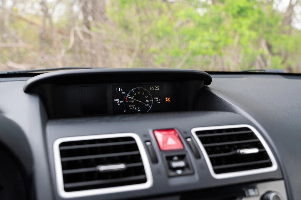 Subaru WRX * Manual* KEYLESS* Camera* ПОДГРЕВ* , снимка 11 - Автомобили и джипове - 55431397