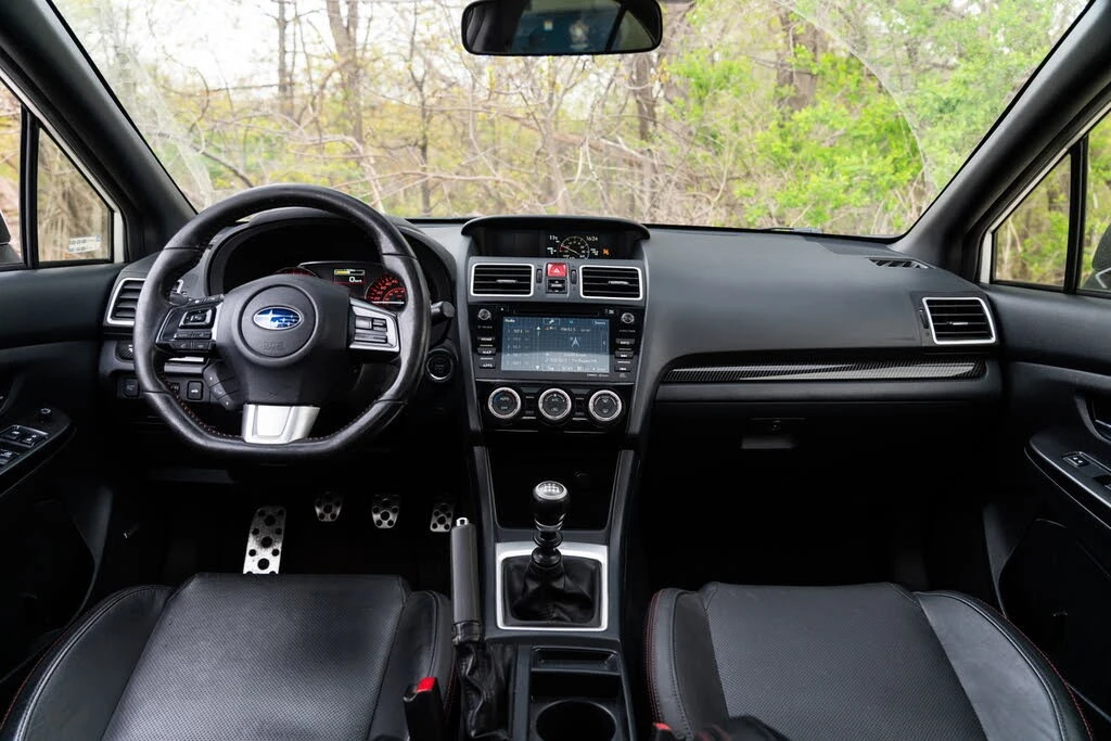 Subaru WRX * Manual* KEYLESS* Camera* ПОДГРЕВ* , снимка 15 - Автомобили и джипове - 55431397