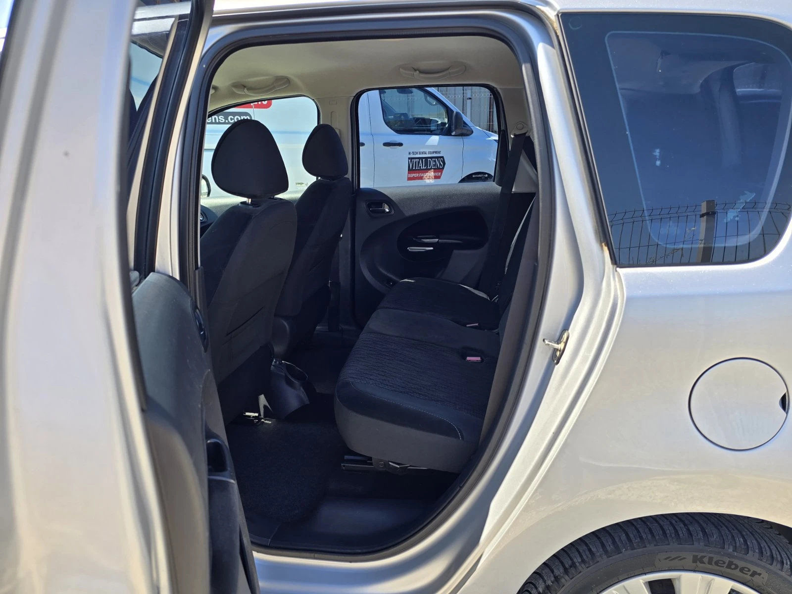 Citroen C3 Picasso 1.4i КЛИМАТРОНИК EXCLUSIVE, снимка 6 - Автомобили и джипове - 55542237