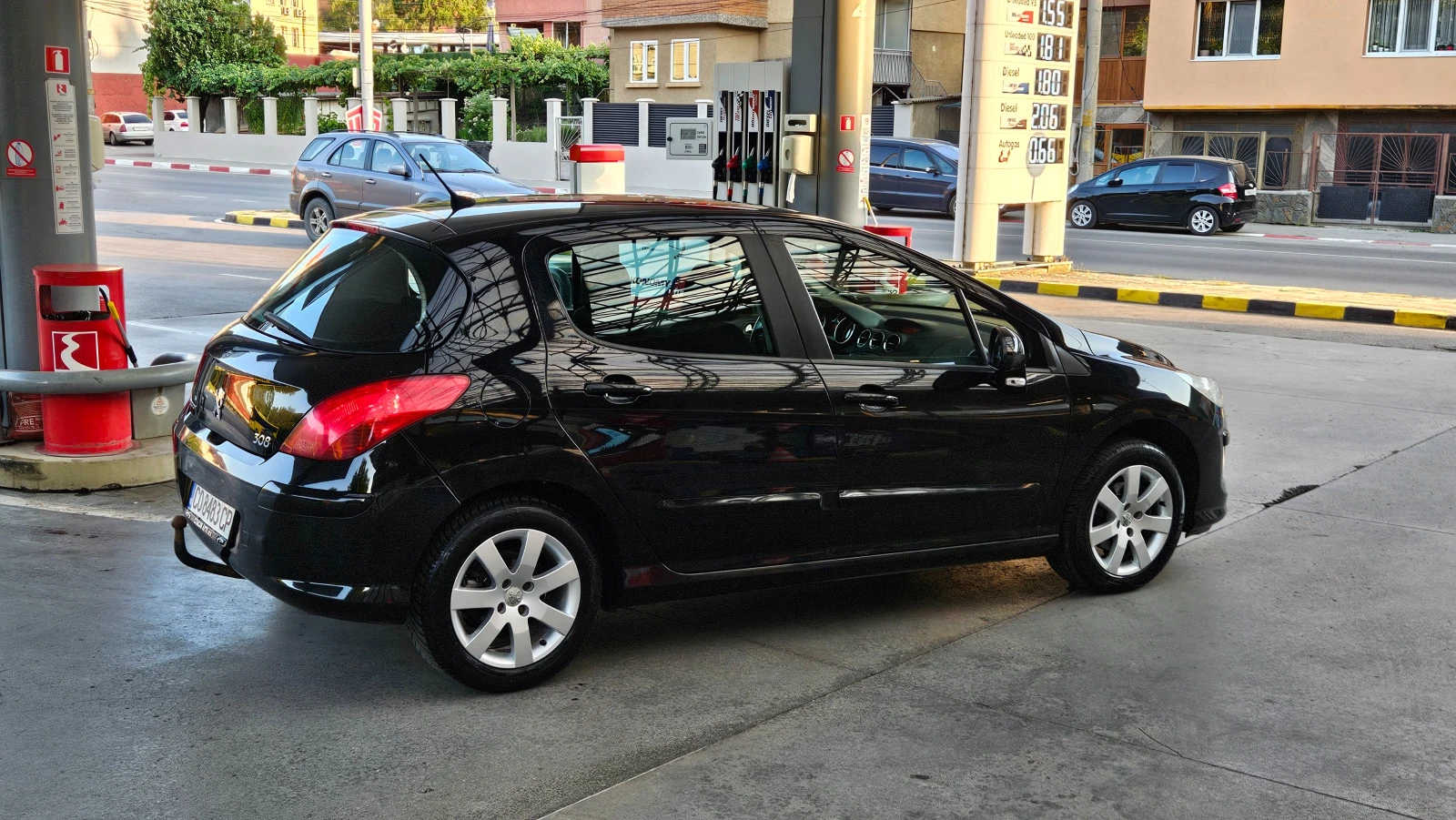 Peugeot 308 1.6 KLIMATRONIK/BENZIN, снимка 6 - Автомобили и джипове - 55681407