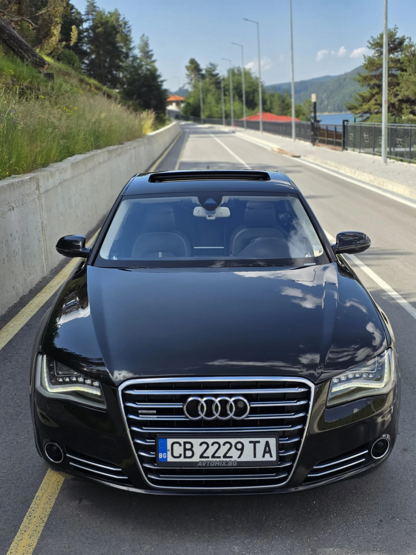 Audi A8 4.2 TDI  !!ТОП!! МАСАЖИ, НОЩНО ВИЖДАНЕ, ОБДУХВАНЕ, снимка 2 - Автомобили и джипове - 55749196