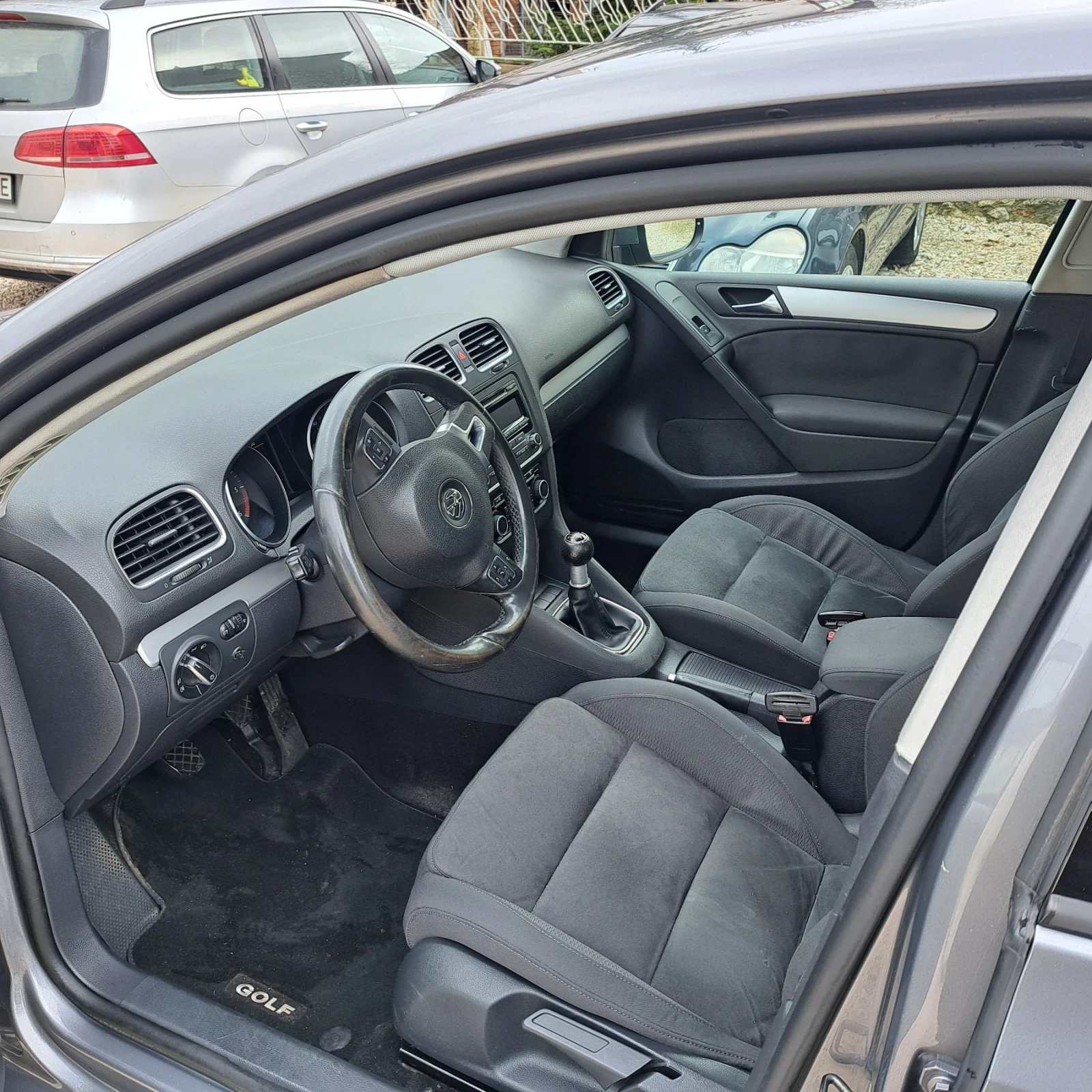 VW Golf 1, 6 TDI 105кс., снимка 14 - Автомобили и джипове - 55952419