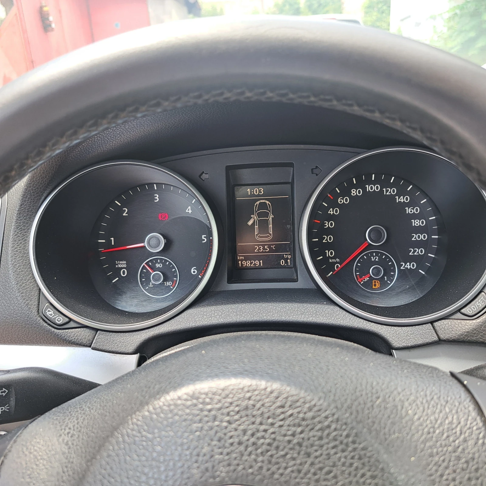 VW Golf 1, 6 TDI 105кс., снимка 8 - Автомобили и джипове - 55952419