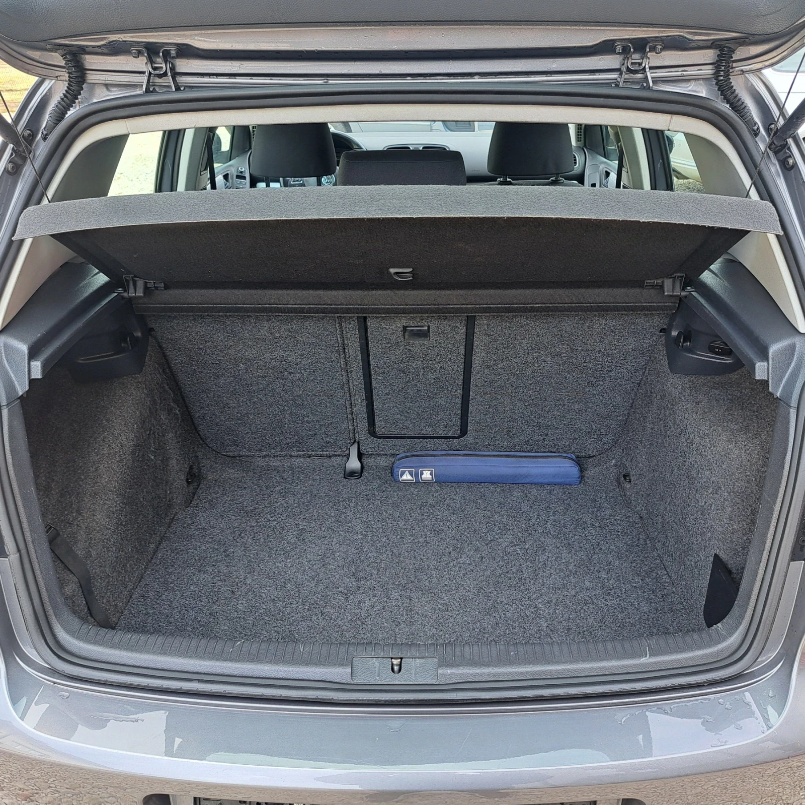 VW Golf 1, 6 TDI 105кс., снимка 12 - Автомобили и джипове - 55952419