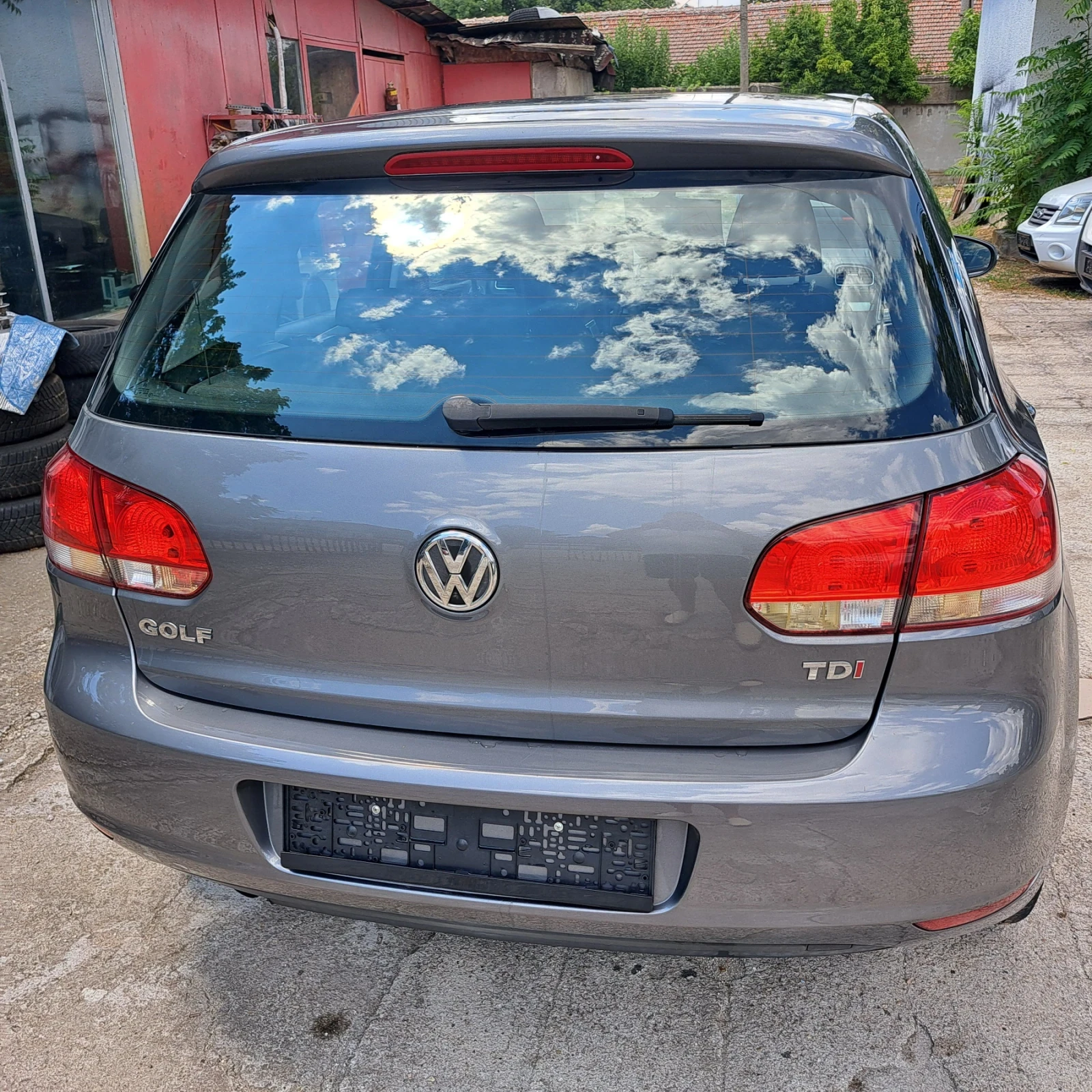 VW Golf 1, 6 TDI 105кс., снимка 5 - Автомобили и джипове - 55952419