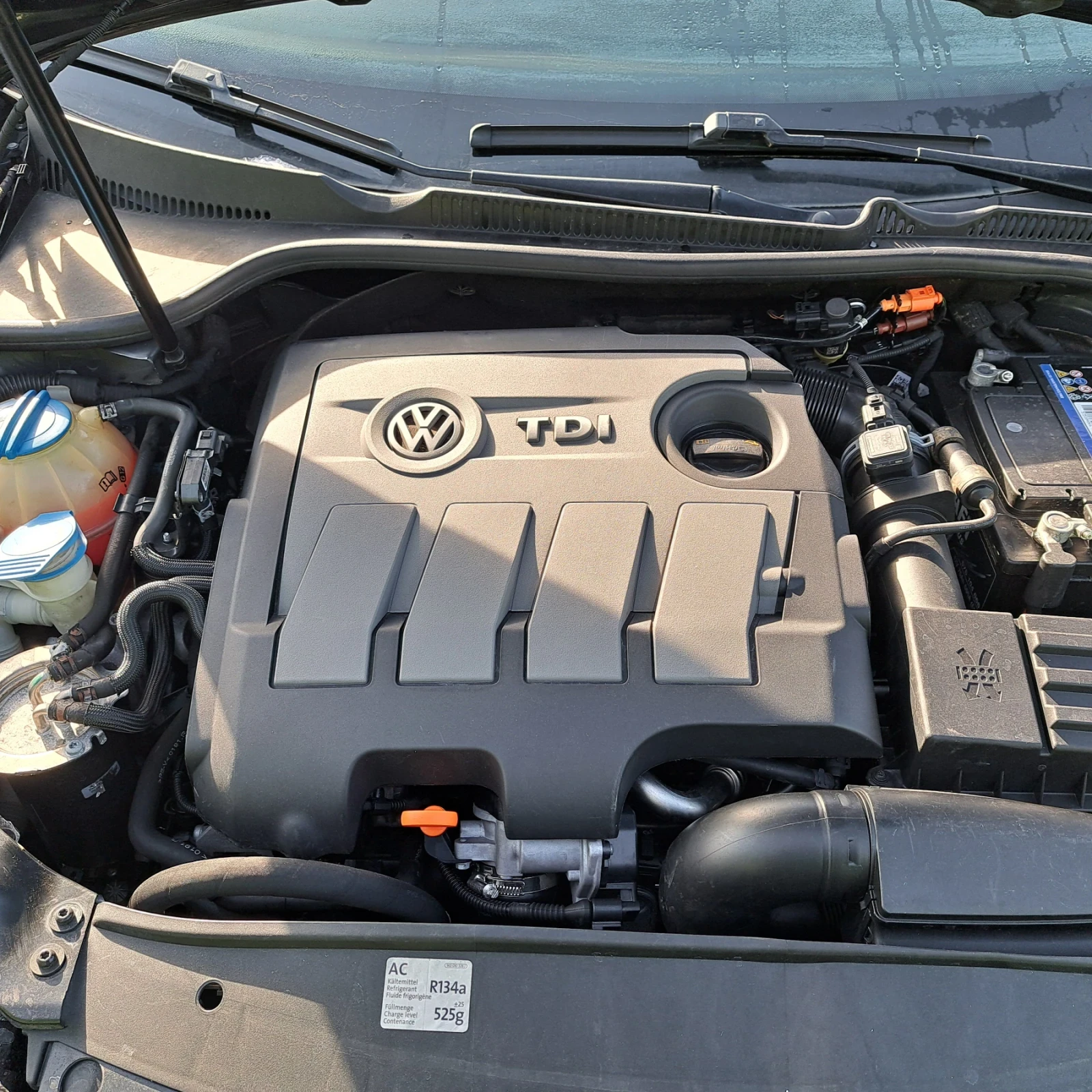 VW Golf 1, 6 TDI 105кс., снимка 15 - Автомобили и джипове - 55952419