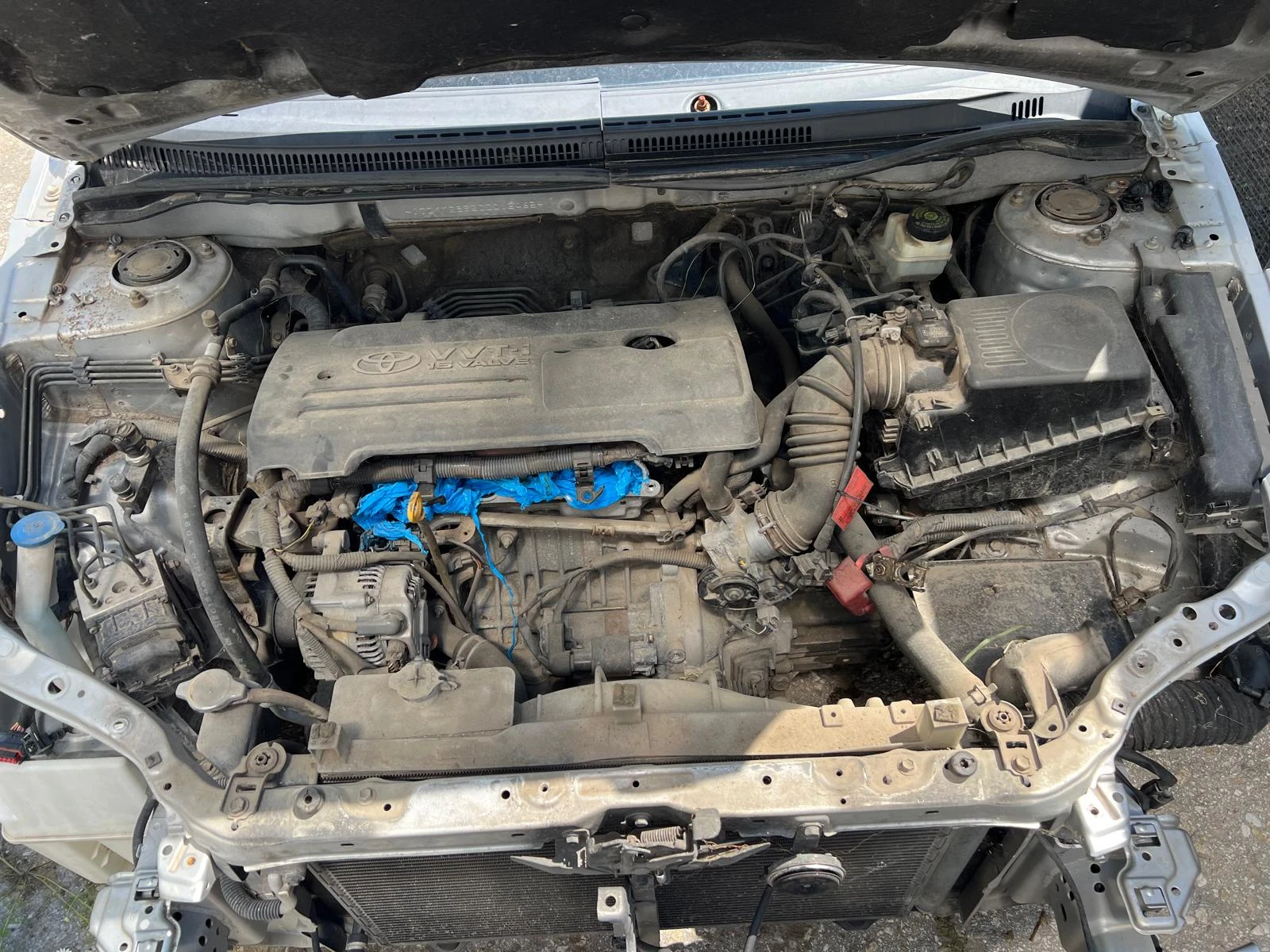 Toyota Corolla VVTi, снимка 4 - Автомобили и джипове - 56061132
