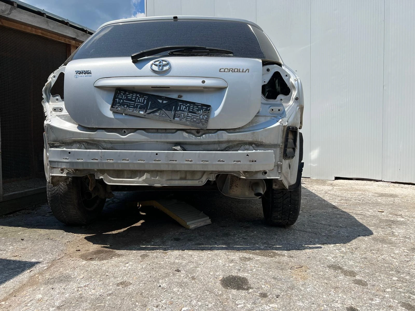 Toyota Corolla VVTi, снимка 3 - Автомобили и джипове - 56061132