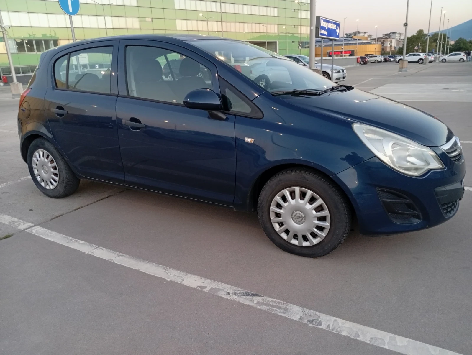 Opel Corsa Газов инжекцион , снимка 5 - Автомобили и джипове - 56160572