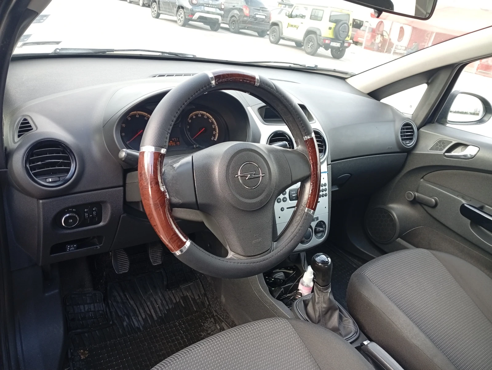 Opel Corsa Газов инжекцион , снимка 9 - Автомобили и джипове - 56160572