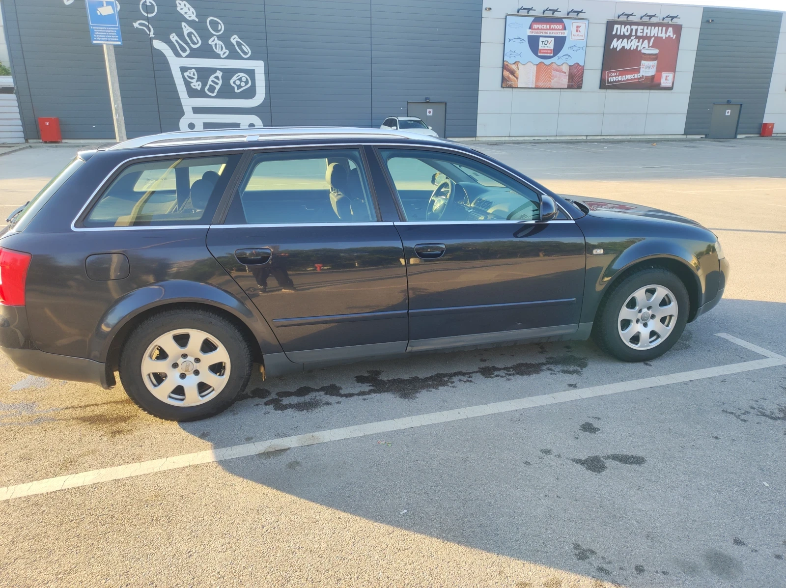 Audi A4, снимка 3 - Автомобили и джипове - 56216433