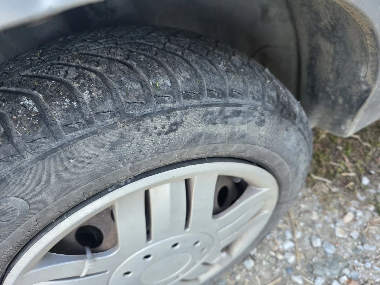 Nissan Micra 1.3, снимка 8 - Автомобили и джипове - 56339480