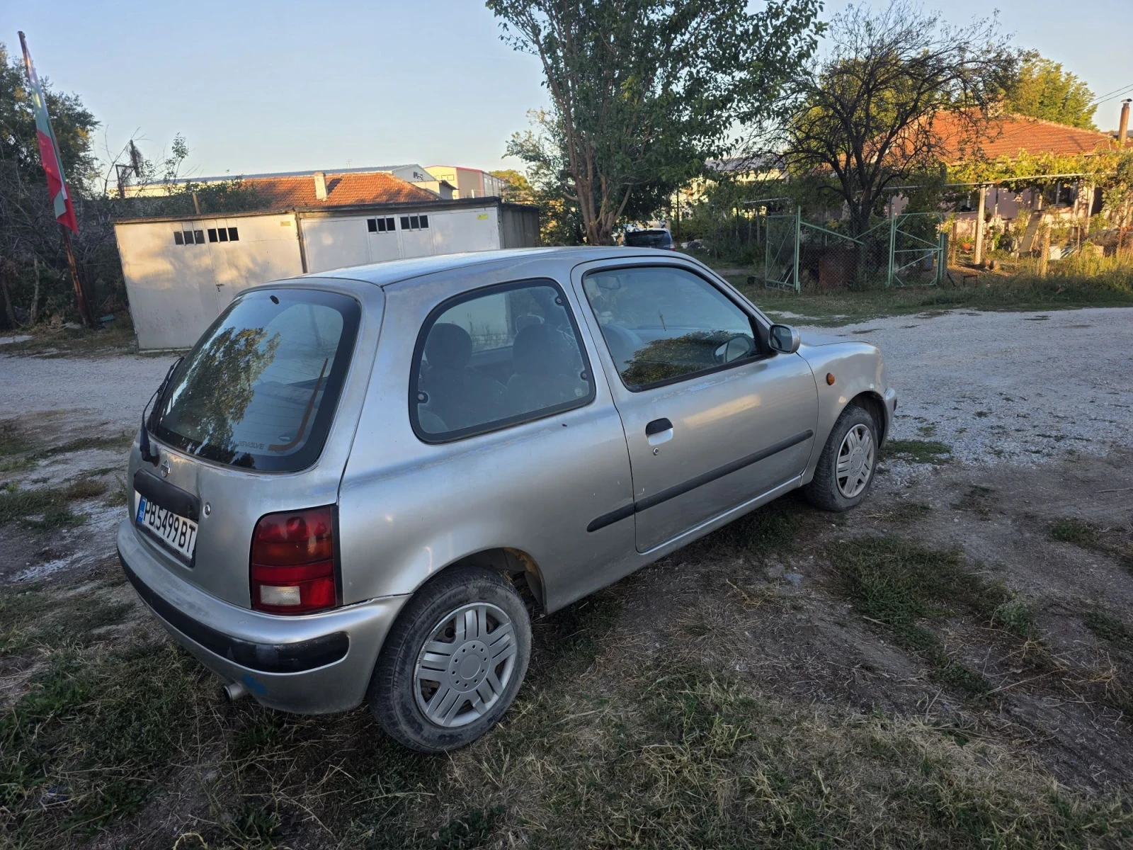 Nissan Micra 1.3, снимка 4 - Автомобили и джипове - 56339480