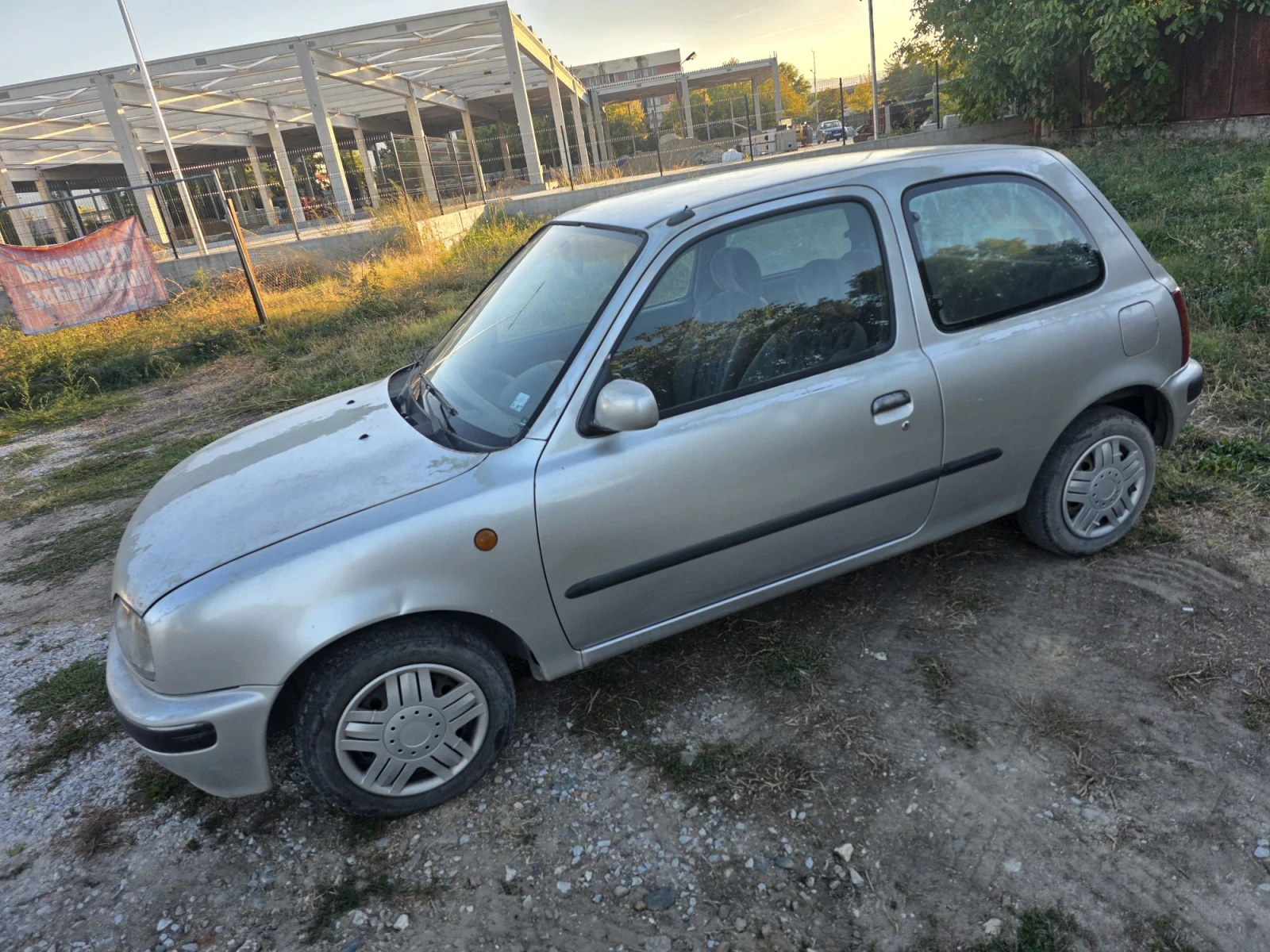 Nissan Micra 1.3, снимка 3 - Автомобили и джипове - 56339480