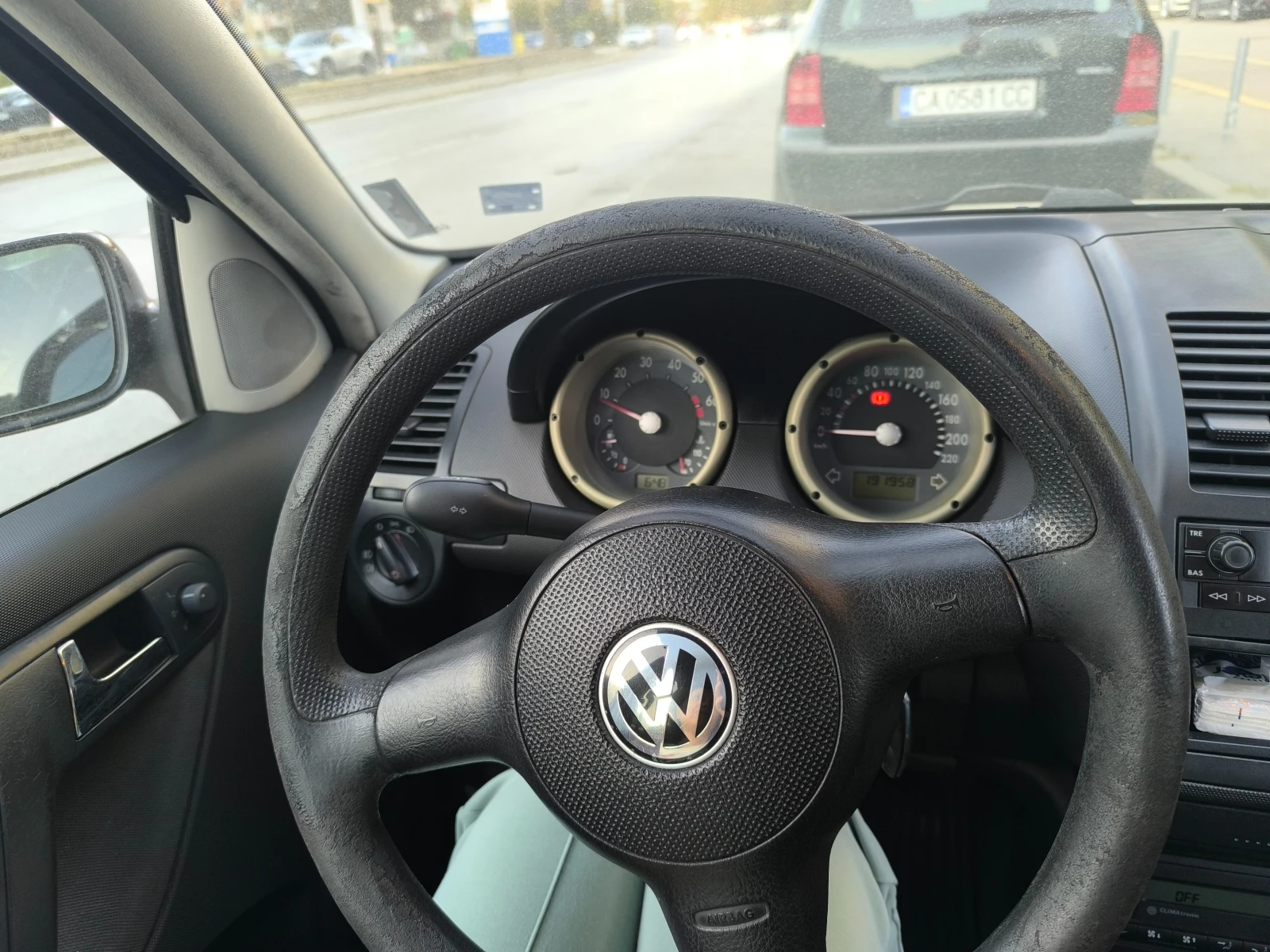 VW Polo, снимка 15 - Автомобили и джипове - 56446929
