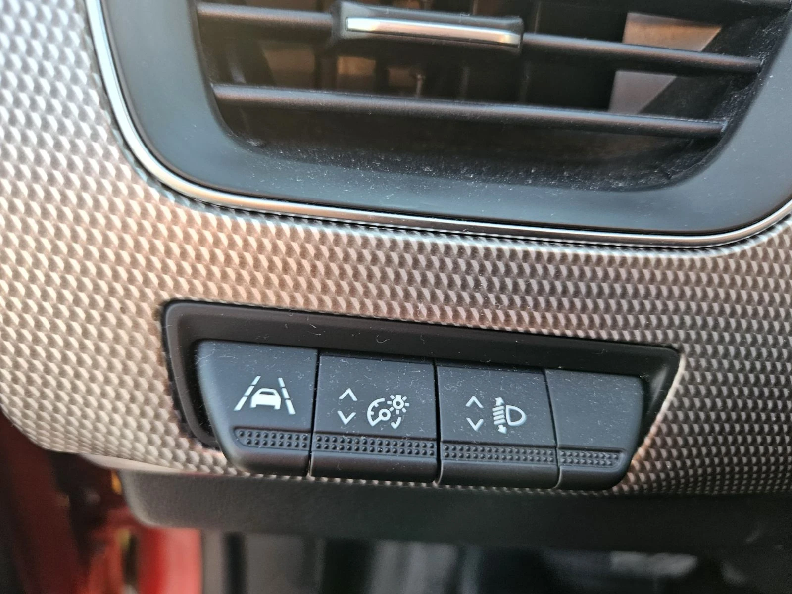 Renault Arkana, снимка 10 - Автомобили и джипове - 56638807