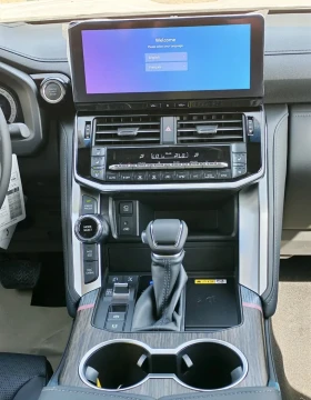 Toyota Land cruiser LC 300 VX-R | FULL OPTIONS | 15KM, снимка 14