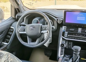 Toyota Land cruiser LC 300 VX-R | FULL OPTIONS | 15KM, снимка 13