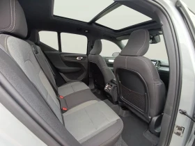 Volvo XC40 2.0 B4, снимка 10