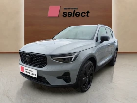 Volvo XC40 2.0 B4, снимка 1