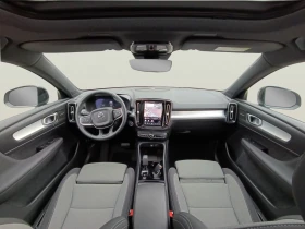Volvo XC40 2.0 B4, снимка 11